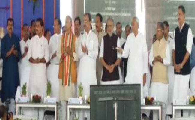 डबल डेकर फ्लाई ओवर का CM नीतीश ने रखी आधारशिला