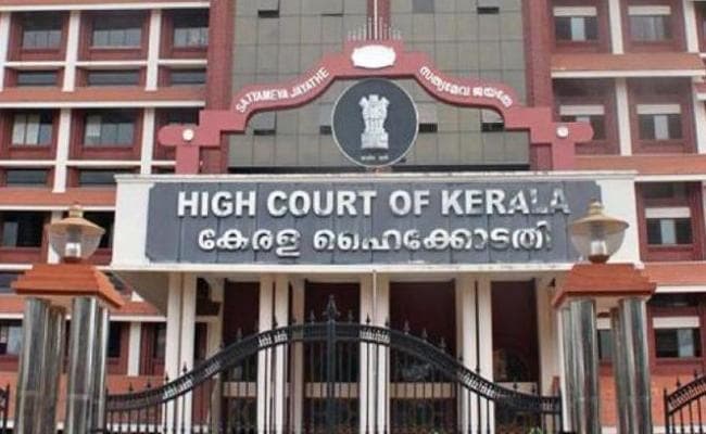 केरल : बलात्कार के आरोपी तीन पादरियों की अग्रिम जमानत याचिकाएं खारिज