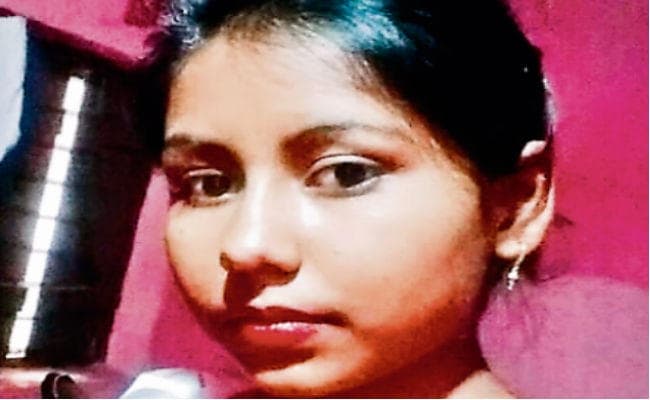 धनबाद : भाजपा नेता की पुत्री ने की आत्महत्या