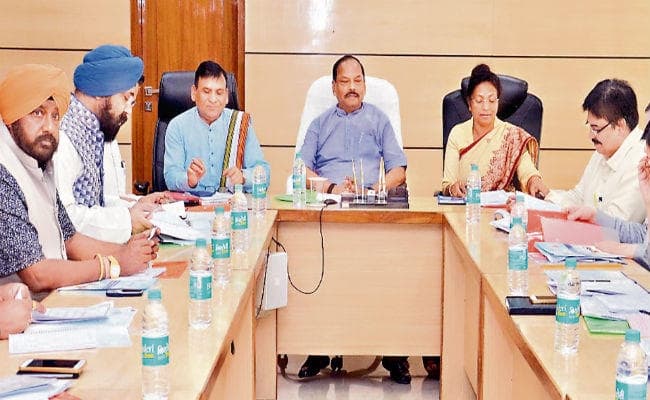 रांची : मदरसा के बच्चों को पोशाक व कंप्यूटर आधारित शिक्षा दें