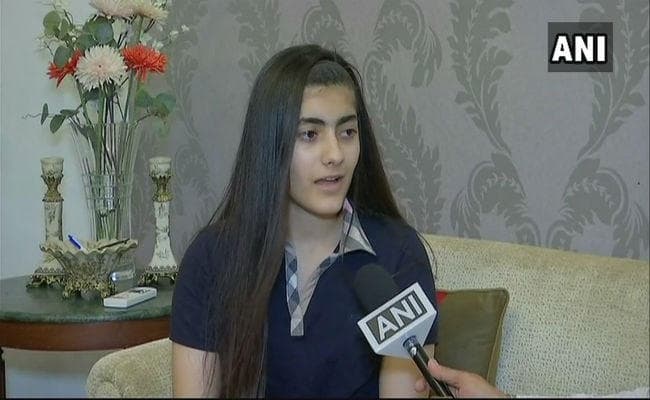 Good news : चंडीगढ़ की दो टीनएजर्स लड़कियां पैड बनाकर मुफ्त कर रही हैं वितरण