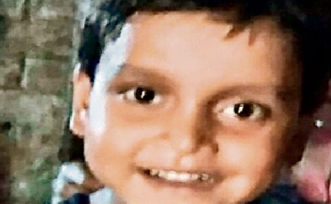 शर्मनाक : बच्चे ने गार्ड व छात्रा को देखा था बाथरूम में, बात दूसरों को पता नहीं चले इसलिए कर दी बच्चे की हत्या