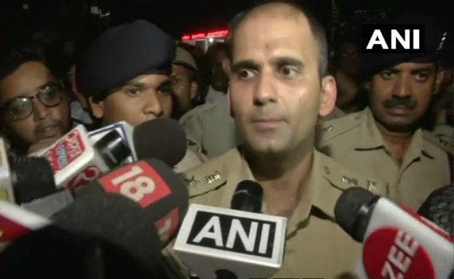 सिरफिरे आशिक से 12 घंटे बाद आजाद हुई लड़की, पुलिस को करनी पड़ी काफी मशक्कत