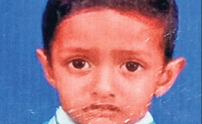 कोलकाता : एसएसकेएम में मृत बच्चे की आंख निकालने का आरोप