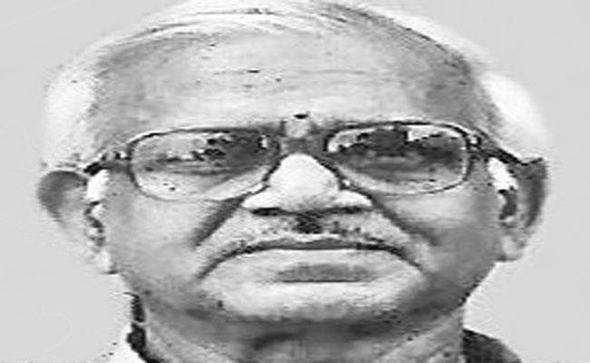 कोलकाता : संविधान का उल्लंघन कर रहे हैं केंद्रीय मंत्री : शोभनदेव