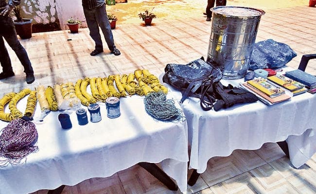 किरीबुरु में नक्सली मुठभेड़, कैंप ध्वस्त