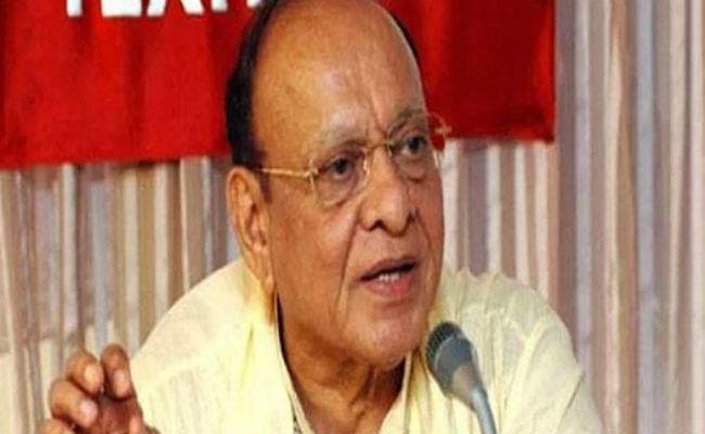 कांग्रेस को बड़ा झटका: शंकर सिंह वाघेला के बेटे ने थामा भाजपा का दामन