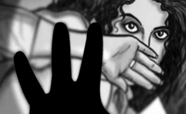 बंगाल के एक स्कूल में टिफिन के समय 11वीं के छात्र ने किया दुष्कर्म का प्रयास, छात्रा खिड़की से कूदी
