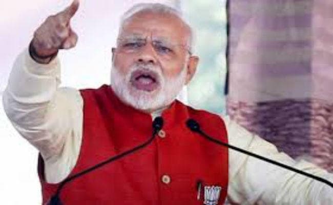 मेरे स्वागत में हाथ जोड़े होर्डिंग लगाने के लिए दीदी का आभार : पीएम मोदी