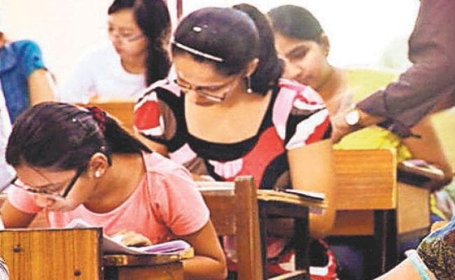 प्रोत्साहन राशि : इंटर पास छात्राओं को मिलेंगे 10 हजार रुपये, सबसे ज्यादा छात्राओं की संख्या पटना में