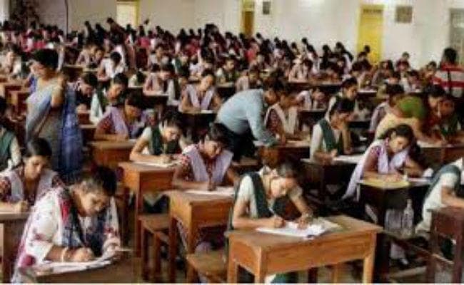 पासवर्ड ने बनाया प्रश्नपत्र को सुरक्षित, जानें कैसे प्रश्नपत्र लीक होने से रोक रहा है सीबीएसई