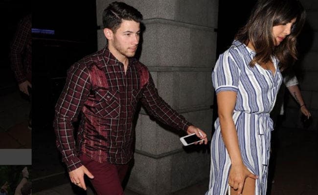 प्रियंका चोपड़ा-निक जोनास की शादी के सवाल पर मां मधु चोपड़ा ने दिया ये जवाब