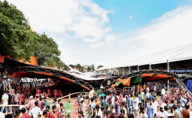 मोदी रैली पंडाल हादसा : आयोजक और एक अन्य के खिलाफ मामला दर्ज, डेकोरेटर ने कहा, बनाया जा रहा ''बलि का बकरा''