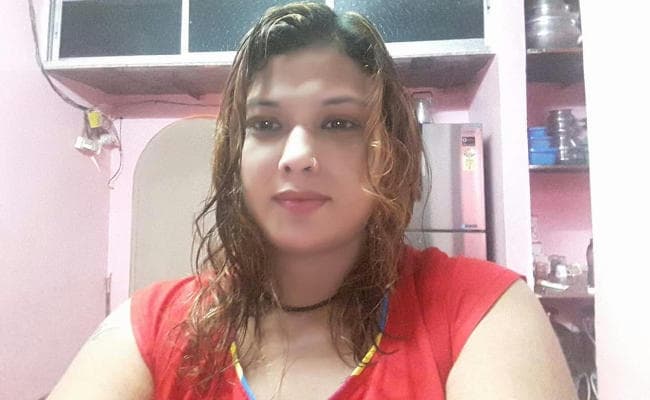 20 साल बड़ी पत्नी ने इस वजह से काट डाले पति के दोनों कान