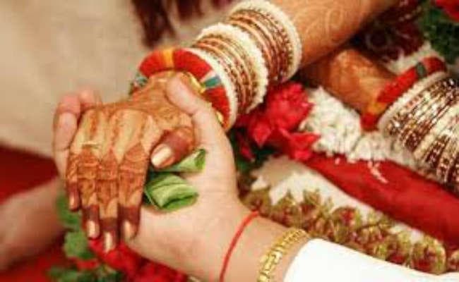 दहेज की बेदी पर एक और बेटी को मारने की कोशिश , मांग रहे थे 2 लाख रुपये