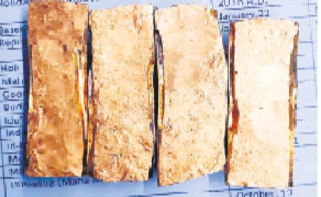 एयरपोर्ट से 13.66 लाख का सोना जब्त, एक गिरफ्तार