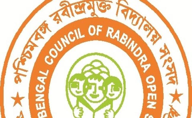 रवींद्र मुक्त विद्यालय में शुरू हुई हिंदी माध्यम से भी पढ़ाई