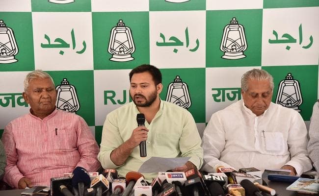 लालू की जमानत रद्द करने की मांग करना सुशील मोदी की नकारात्मक राजनीति : तेजस्वी
