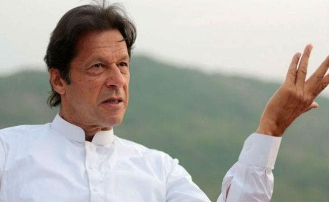 पाकिस्तान चुनाव आयोग ने इमरान खान को जुबान पर लगाम लगाने की दी नसीहत