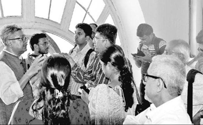 बंगाल की विभूतियों से प्रेरणा लेंगे देश के युवा, बोले केंद्रीय संस्कृति सचिव राघवेंद्र सिंह