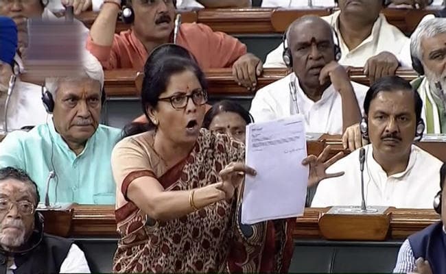 #NoConfidenceMotion : राफेल पर राहुल के आरोपों से बौखलायीं निर्मला सीतारमण ने ऐसे किया पलटवार