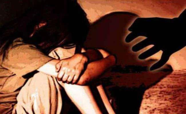 गांडेय : नाबालिग छात्रा से गैंगरेप, मामला दर्ज