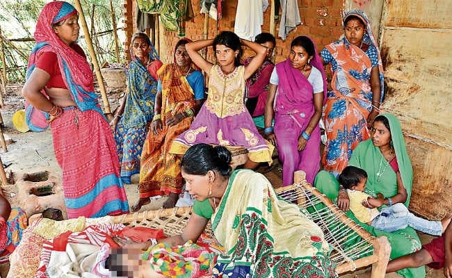 शर्मनाक! बेटी पैदा हुई, तो पिता ने घोंट दिया गला