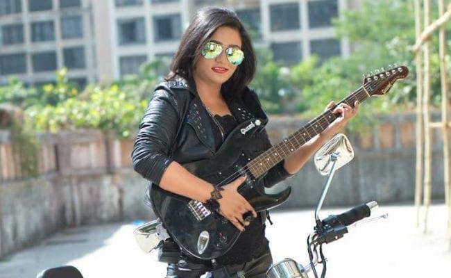 VIDEO: बिहारी स्‍वैग स्‍वाति शर्मा ने ‘तेरा घाटा’ गाने में बिखेरा अपनी आवाज का जादू