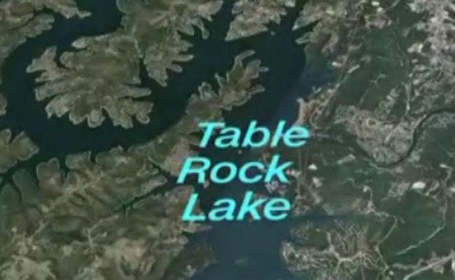 अमेरिकी के मिसौरी में पयर्टकों की नौका डूबी, 13 मरे