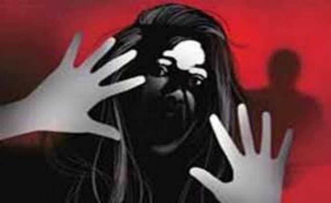 झाड़-फूंक कराने गयी महिला से तांत्रिक ने किया दुष्कर्म