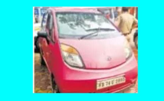 सिलीगुड़ी जिला अस्पताल में लावारिस कार से हड़कंप