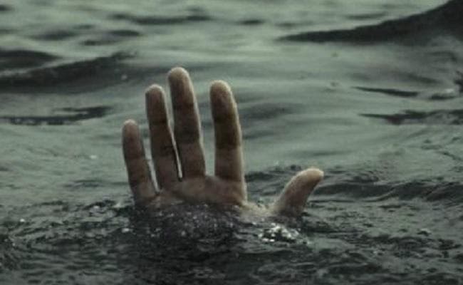 बिहार : तालाब में नहाने के दौरान डूबने से दो चचेरे भाइयों की मौत