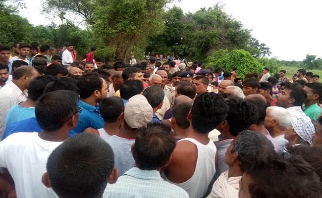 बिहार : सीवान में मॉर्निंग वाक पर निकले चार लोगों को पिकअप ने रौंदा, दो की मौत