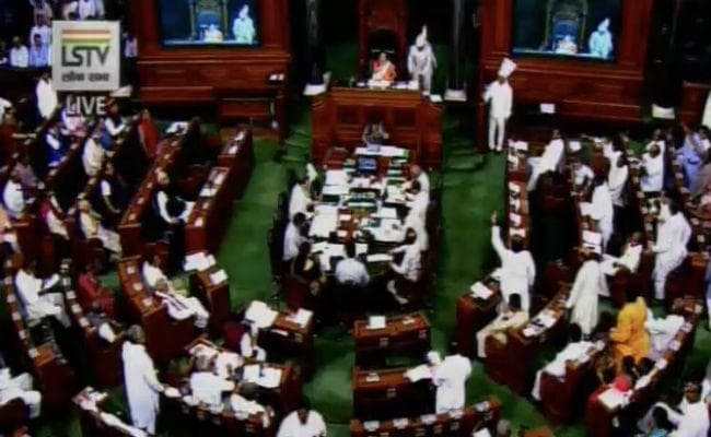 बोले राजनाथ सिंह- मॉब लिंचिंग की घटनाओं को रोकने के लिये जरूरी हुआ तो बनायेंगे कानून