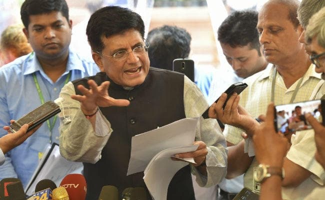 Swiss Bank मामले में पीयूष गोयल का आरोप, बिना समझे बयान दे रहे राहुल गांधी