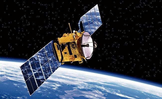 इंटरनेट के लिए फेसबुक का सेटेलाइट