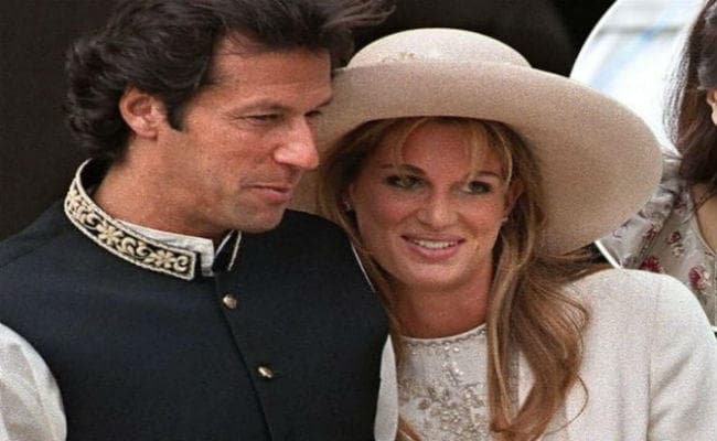 इमरान की तीसरी पत्नी भी हैं उनसे 25 साल छोटी, जानें कैसे रहे हैं उनके बेगमों से रिश्ते