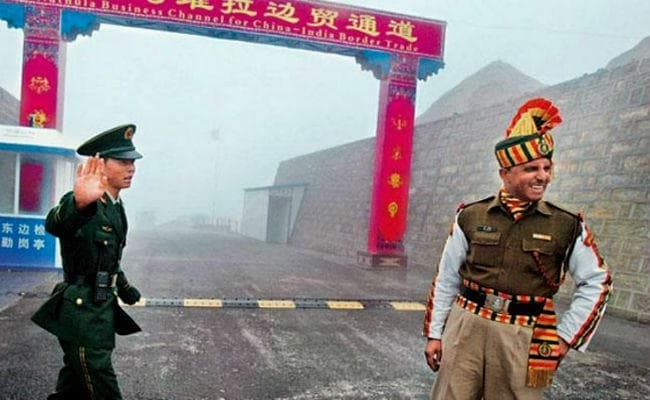अमेरिका का दावा - डोकलाम में गुपचुप काम कर रहा है चीन, भारत ने किया खारिज