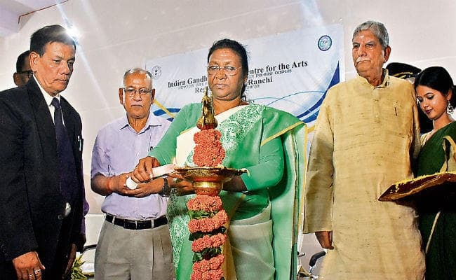 रांची : भाषाओं के संरक्षण, संवर्द्धन में लिपि की भूमिका बेहद महत्वपूर्ण : राज्यपाल