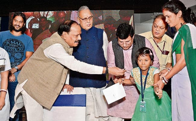 रांची : सीएम ने मिजल्स रुबेला अभियान की शुरुआत की, कहा, रिम्स में लापरवाही बर्दाश्त नहीं, जिनको जाना है, जायें