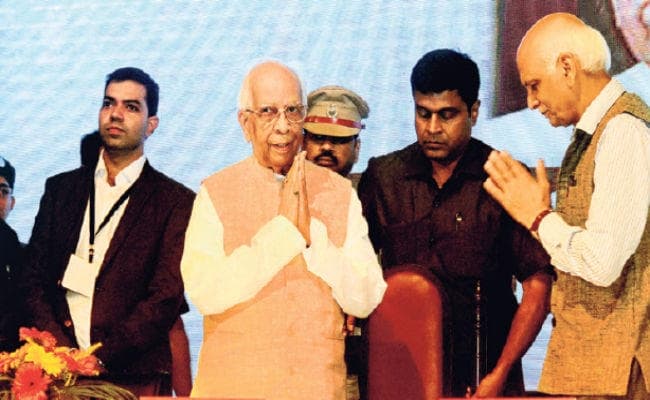 समृद्ध, सशक्त व संपन्न भारत का निर्माण करें युवा : राज्यपाल