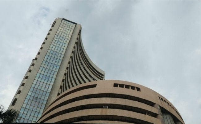 शेयर बाजार में छायी हरियाली, सेंसेक्स रिकॉर्ड 352 अंकों की उछाल के साथ 37,000 अंक के पार