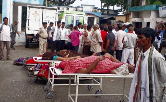 सिकंदरा-शेखपुरा मुख्य मार्ग पर दर्दनाक हादसा: ... और जब अपशगुन मान 24 घंटे पड़ी रही बच्ची