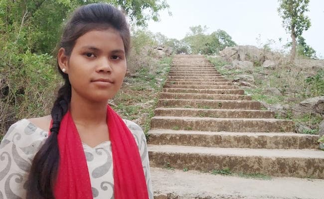 गुमला : प्यार में धोखा खायी छात्रा ने की आत्महत्या, सुसाइडल नोट में लिखी ये बात