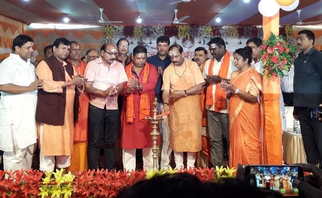 VIDEO : श्रावण मेला का उद्घाटन करने के बाद बोले सीएम : देवघर को इंटरनेशनल सिटी बनायेंगे