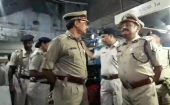 मुजफ्फरपुर बालिका गृह दुष्कर्म कांड : बालिका गृह में मिली गुप्त सीढ़ी, IG-DIG ने किया निरीक्षण