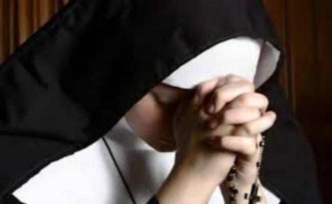 #MeToo : कैथोलिक चर्च की गोपनीयता को दरकिनार कर वेटिकन की नन ने कहा, पादरी ने किया मेरा यौन शोषण