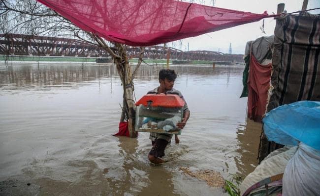 दिल्ली : हथिनीकुंड से छोड़ा गया पांच क्यूसेक पानी, शाम तक निचले इलाके में बढ़ेगा खतरा