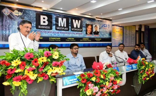 प्रतिष्ठित व्‍यवसायी हेमंत जैन और पुनीत पोद्दार से JCI रांची के सदस्‍यों नें सीखी व्यापार की बारीकियां