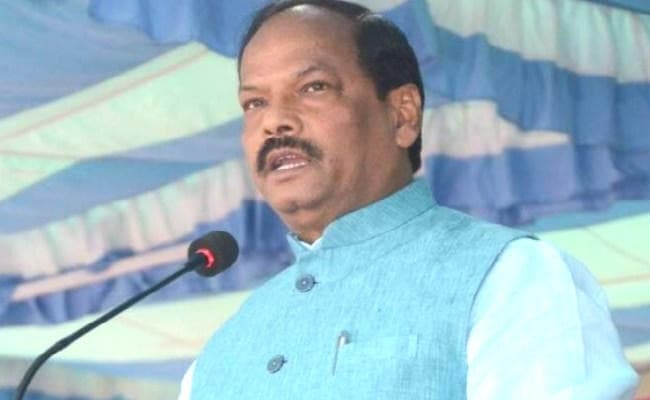 मन की बात में जिस रमेश साहू की PM ने की तारीफ, उसे पढ़ाई के लिए एक लाख देंगे CM रघुवर दास